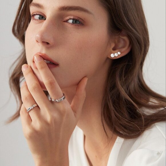 Cultured Pearls Earrings in 925 Sterling Silver Triple Row Climber YAMI Brand - Picture 1 of 5